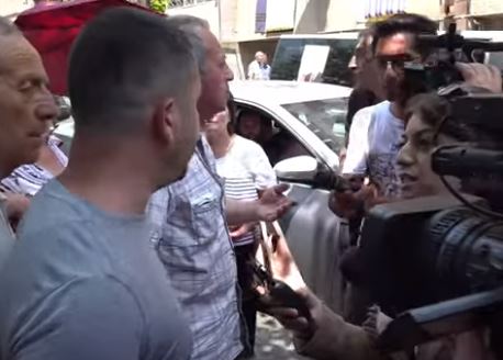 В Горисе сторонники Пашиняна набросились на журналистов