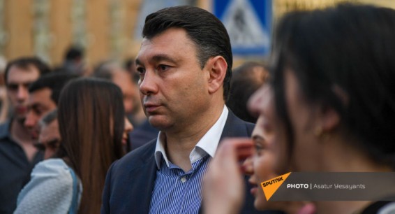 Айк и Бэл: бывший вице-спикер сказал, кто победит на выборах в Армении и в каком туре