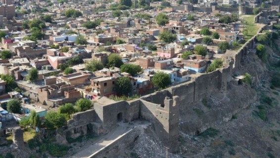 Դիարբեքիրի 18 գյուղերում փողոց դուրս գալու արգելք է սահմանվել