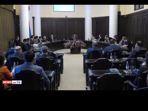 И.о. премьер-министра Армении: Баку хочет сорвать процесс разблокирования региональных коммуникаций