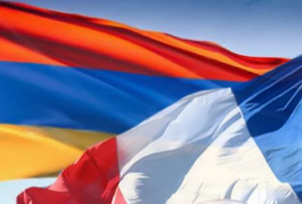 Франция следит за ситуацией на армяно-азербайджанской границе - посол