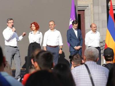 «Հրապարակ». «Լուսավոր Հայաստանը» պատրաստվում է. հայտնի են թեկնածուները