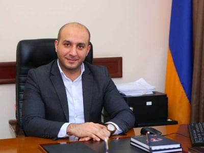 ՀՀ ՊԿԱ իրավագիտության ամբիոնի շրջանավարտ Համլետ Բատիկյանը նշանակվել է փոխվարչապետ Պապիկյանի գրասենյակի ղեկավար
