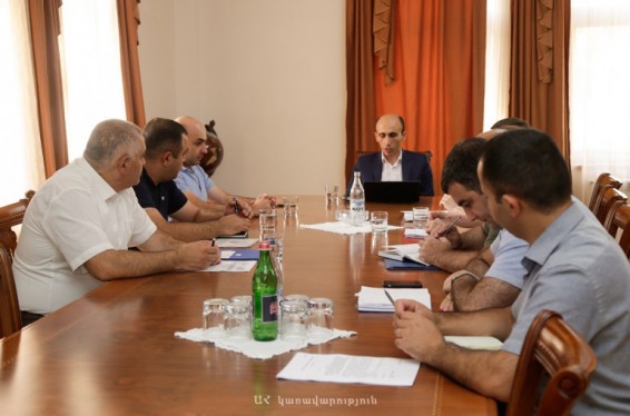 Արցախի պետնախարարը հրավիրել է խորհրդակցություն՝ բնակարանային ապահովության ծրագրերի թեմայով