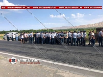 Виноградари перекрыли дорогу Ереван-Ерасх: они требуют встреч с губернатором и представителем правительства