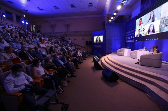 «Հայաստան 2020» ծրագրի նախաձեռնողները ներկայացրել են նախորդ 20 տարիներին իրականացրած շուրջ 700 նախագծերը և նախանշել իրենց տեսլականը