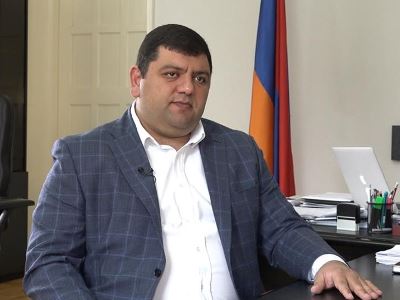 «Հրապարակ». Գեւորգ Փարսյանն իր թիմով նախօրեին մասնակցել է մրցակցի հոր հոգեհանգստին