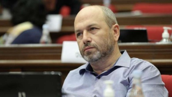 «Միշտ հիշիր, նույնիսկ քո կողմից բզկտված այսպիսի Հայաստանում չես կարող բացարձակ միապետություն հաստատել». Նազարյան