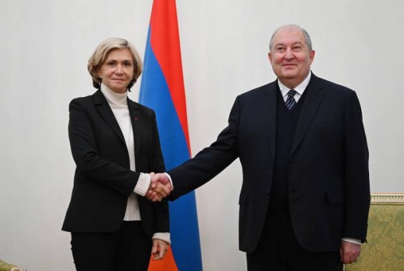 Армен Саркисян Валери Пекрес принимал как председателя Иль-де-Франса - одного из крупнейших регионов Франции