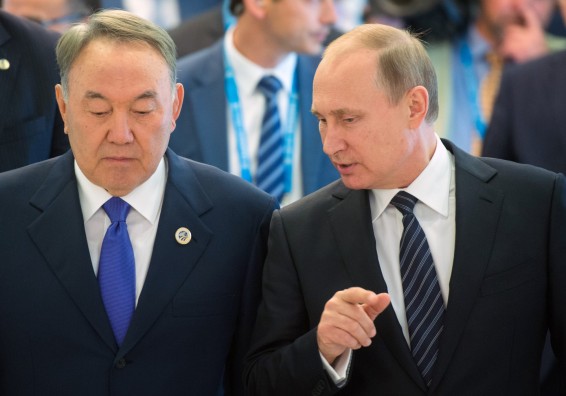 Путин завтра в Астане обсудит с Назарбаевым сотрудничество в рамках ЕвразЭС