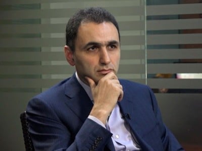Մեր երկիրը, որը արդեն իսկ բզկտված է պատերազմից, հայտնվում է նոր ռազմական վտանգների հորձանուտում. Պինդ եղեք. Չալաբյան