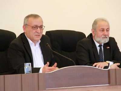 Արցախի ԱԺ-ն հերթական նիստն է գումարում. Օրակարգում է նաեւ Արցախի Սահմանադրության փոփոխության մասին հարցը