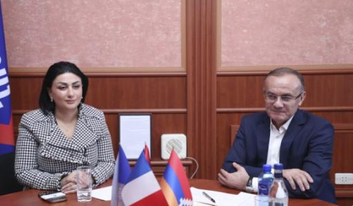 Ֆրանսիայի դեսպանին առաջարկել են ակտիվացնել ԵԱՀԿ Մինսկի խմբի աշխատանքների վերսկսման ջանքերը