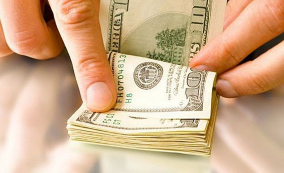 Դոլարի փոխարժեքը նվազել է, եվրոյինը՝ աճել