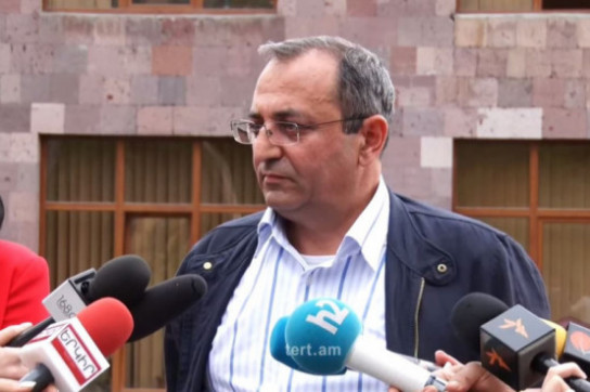 Փորձում են ծածկադմփոց անել պետական դավաճանության գործը. Արծվիկ Մինասյան