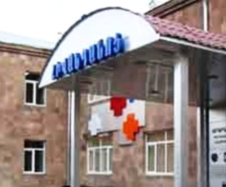 Արարատում 63-ամյա տղամարդը դանակը ձեռքին, մտել է հիվանդանոց, հայհոյանքներ հնչեցրել, ասելով, որ պետք է բժշկին սպանի. shamshyan.com