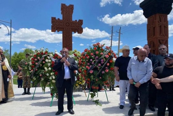 В Ахуряне открылся мемориальный комплекс памяти жертв 44-дневной войны и Сквер солдата