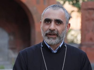 Հիսուս Քրիստոսի արձանի վերաբերյալ Մայր Աթոռի դիրքորոշումն անփոփոխ է. Եսայի քահանա Արթենյան