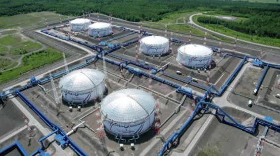 Украина остановила транзит российской нефти