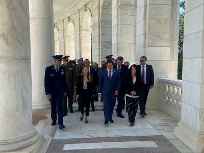 Սուրեն Պապիկյանն այցելել է Վիրջինիա նահանգում գտնվող Արլինգտոն զինվորական պանթեոն