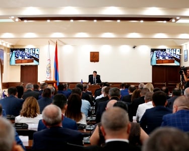 Բացառել թերի նախագծերի մշակումը. բարեկարգվող տարածքներում պետք է համալիր մոտեցում ցուցաբերվի. Երևանի քաղաքապետ
