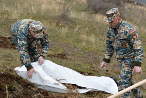 Авиавласти назвали имена россиян, погибших при крушении легкомоторного самолета в Джрабере