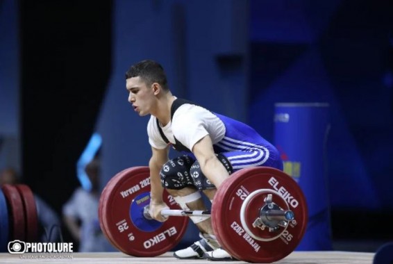 Гор Саакян стал чемпионом Европы по тяжелой атлетике