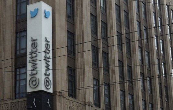 Акций Twitter рухнули до рекордно низкого значения