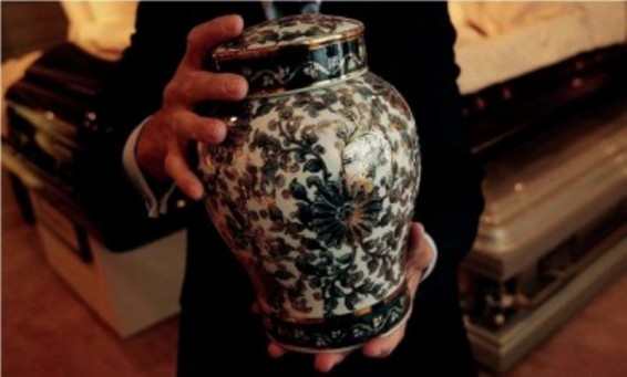 Վատիկանն արգելել է հանգուցյալների աճյունամոխիրը տանը պահել