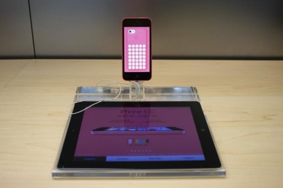 Размер оплаты хакерам за взлом iPhone террориста сильно преувеличили