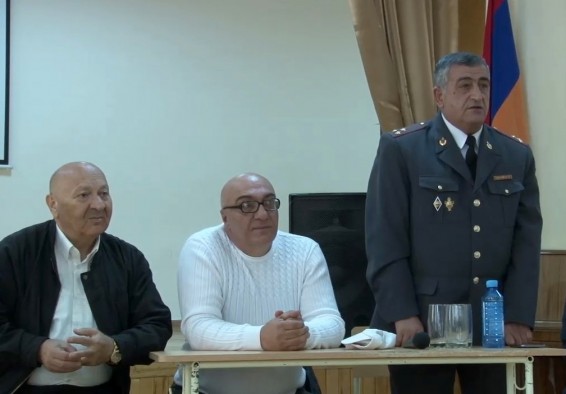 Սիրել հայրենիքը, դպրոցը, մայրենի լեզուն և պետությունը. միջոցառում ոստիկանության վետերանների նախաձեռնությամբ