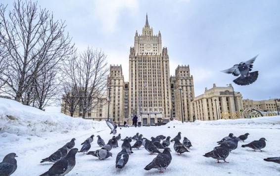 Посла Франции вызвали в МИД России после удара по базе наемников. Почему Париж считают участником конфликта на Украине?