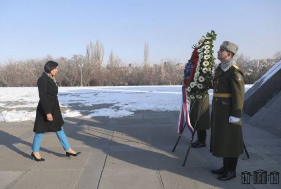 Делегация, возглавляемая председателем Палаты депутатов Парламента Чехии, посетила Мемориальный комплекс Цицернакаберда