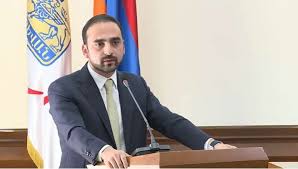 Պիտի ձեռներս ծալեի՞նք, ասեինք՝ տապալեք մեր բոլոր նախագծե՞րը.  Տիգրան Ավինյան