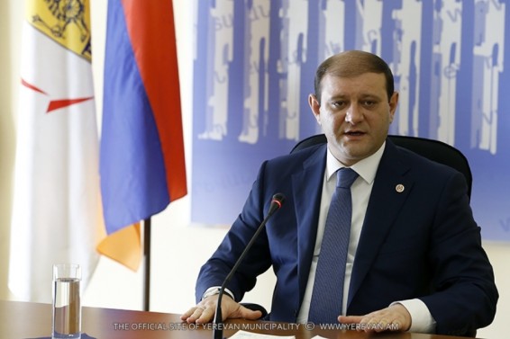 Քաղաքապետարանը եթե տեղյակ լիներ` թույլ չէր տա. Տարոն Մարգարյանը` տպարանի շենքի պայթեցման մասին