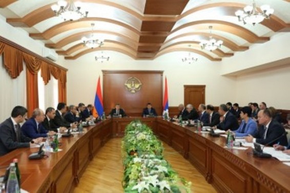 ԱՀ և ՀՀ վարչապետների գլխավորությամբ տեղի է ունեցել ընդլայնված կազմով խորհրդակցություն