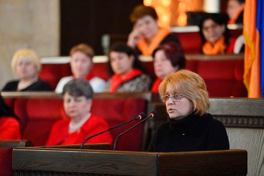 Տղաները մեծ աշխարհաքաղաքական աղետ են կանխել. Ադամ Սահակյանի մայրը՝ ՀՀԿ կանանց համաժողովին