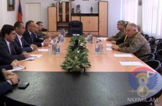 Հայաստանի խորհրդարանի պատգամավորները Արցախում հանդիպել են ՊԲ հրամանատարին