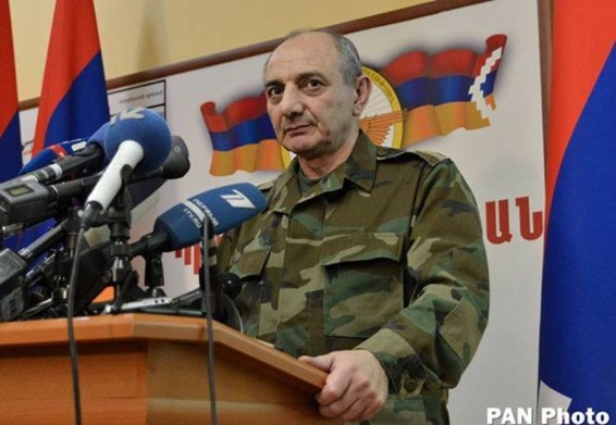 Բակո. Պատերազմող երկրի նախագան