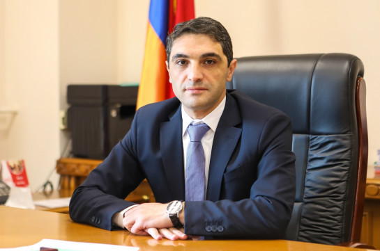 Շրջակա միջավայրի նախարարը կմեկնի արձակուրդ