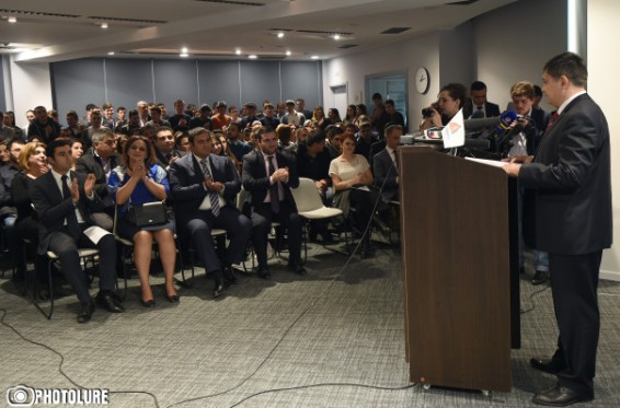 Թարմ գաղափարներ, նոր մոտեցումներ. մեկնարկել է «Միասնություն» շարժման համագումարը