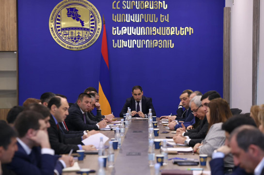 Դավիթ Խուդաթյանն աշխատակազմին է ներկայացրել նորանշանակ տեղակալ Վարդան Կոստանյանին