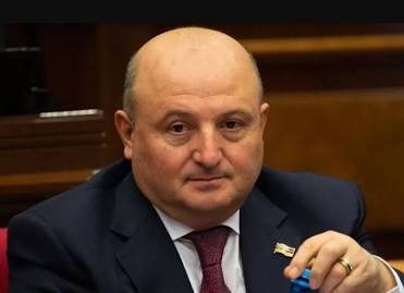Կապ չունի, որ Ավետիս Առաքելյանն իմ փեսան է, ավելի շատ եմ պահանջելու. Վարդան Ղուկասյան