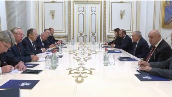 Пашинян Лаврову: в этом году я позитивно оцениваю динамику наших отношений
