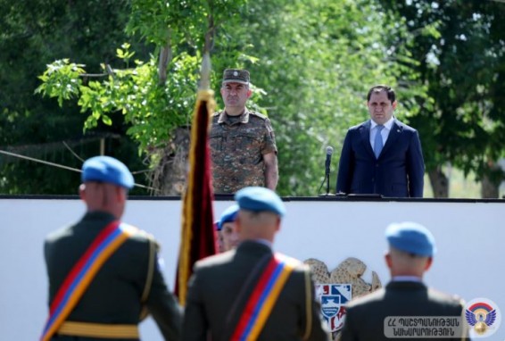 Министр обороны Армении в сопровождении высокопоставленных военнослужащих посетил бригаду миротворческих сил