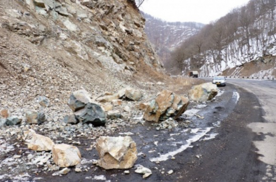 Գորիս - Տաթև ճանապարհը քարաթափման պատճառով դարձել է միակողմանի