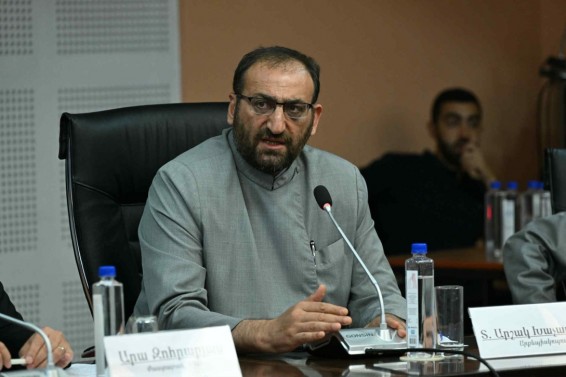 Տպավորություն է՝ Արցախը հանձնվել է, որովհետև կուսակրոնները խախտել են իրենց ուխտը. Սրբազան (Տեսանյութ)
