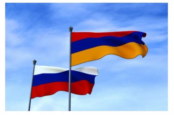 Большинство опрошенных считают, что военным союзником Армении должна быть Россия