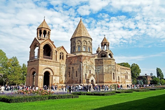 Հորդորում ենք դատական համակարգին և պատկան մարմիններին գործել օրինականության դաշտում և անհապաղ ազատ արձակել Տ. Միքայել արքեպիսկոպոս Աջապահյանին․ Մայր Աթոռ