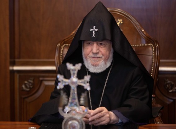 Ամենայն Հայոց Կաթողիկոսը մեկնել է ԱՄՆ